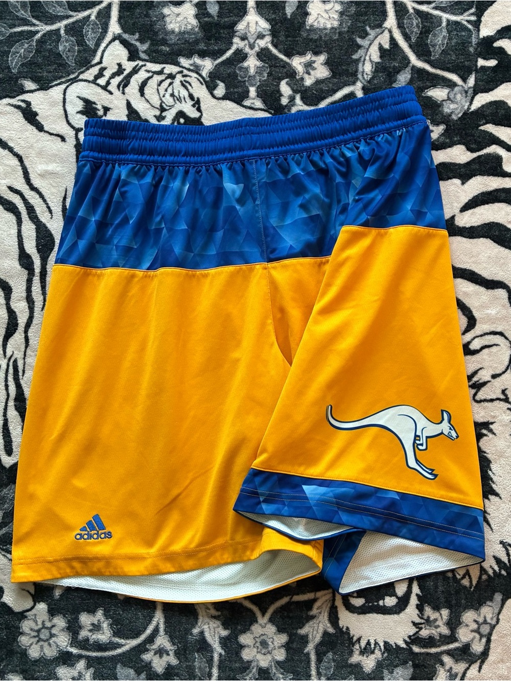 004 - UMKC UNIVERSITY OF MISSOURI KANSAS CITY ADIDAS BASKETBALL SHORTS